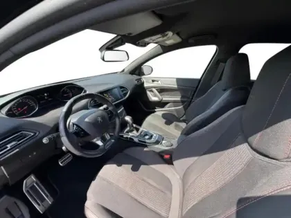 Photo 24 Peugeot 308 Gén. II Ph2 GT Line 5