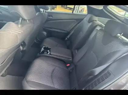 Photo 10 Toyota Prius  Rechargeable 122h Solar