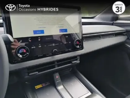 Photo 14 Toyota C-HR + 224ch 77kWh Design Grande Autonomie