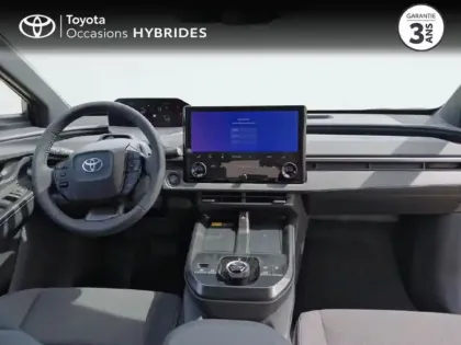 Photo 32 Toyota C-HR + 224ch 77kWh Design Grande Autonomie