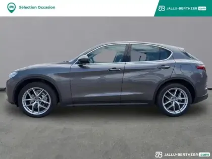 Photo 18 Alfa Romeo Stelvio  2.0T 280ch Super Q4 AT8 MY19