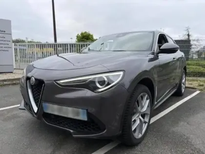 Photo 12 Alfa Romeo Stelvio  2.0T 280ch Super Q4 AT8 MY19