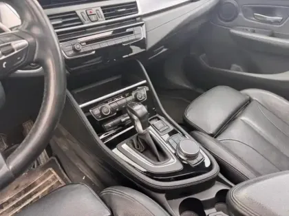 Photo 6 BMW Serie 2 Gén. I (F45) Ph1 M Sport 5