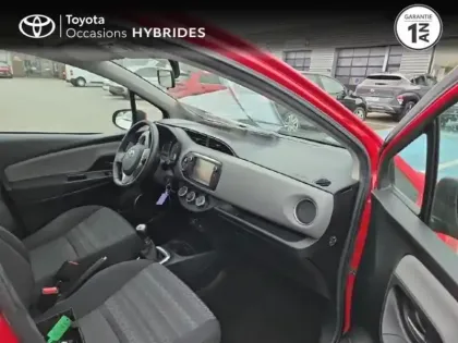 Photo 6 Toyota Yaris Gén. III Ph2 NG France 5