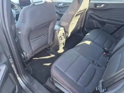 Photo 8 Ford Kuga Gén. III Ph1 ST-Line Business 5