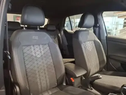 Photo 14 Volkswagen T-cross  1.0 TSI 116ch R-Line Edition DSG7