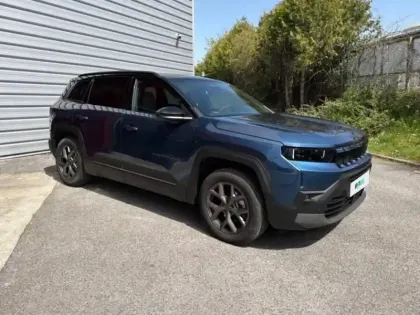 Photo 17 Jeep Compass  1.2 Turbo T3 145ch e-Hybrid First Edition BVR6