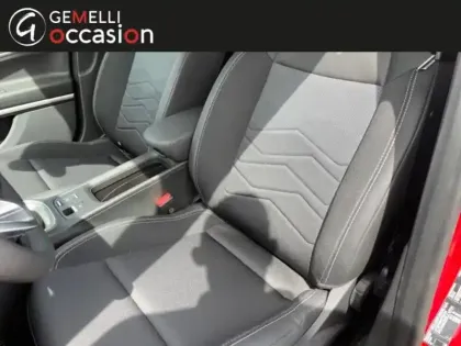 Photo 6 Jeep Avenger Gén. I Ph1 Summit 5