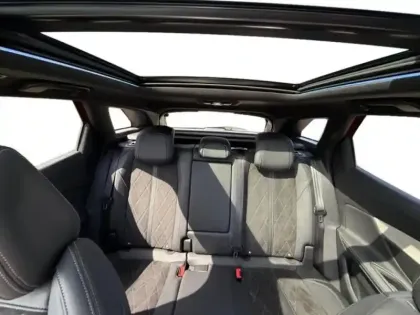 Photo 25 Peugeot 3008  2.0 BlueHDi 180ch S&S GT EAT8