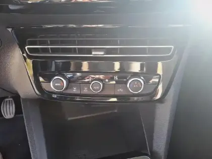 Photo 12 Opel Mokka  1.2 Turbo 100 ch BVM6 Elegance