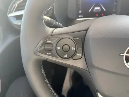 Photo 18 Opel Corsa  1.2 Turbo 100 ch GS