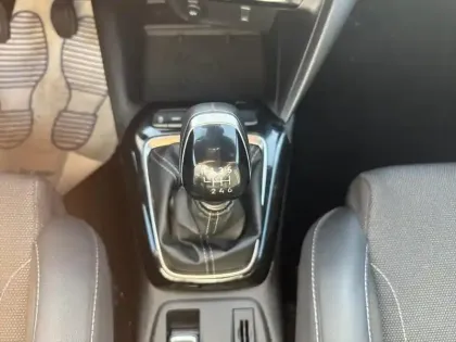 Photo 23 Opel Corsa  1.2 Turbo 100 ch GS