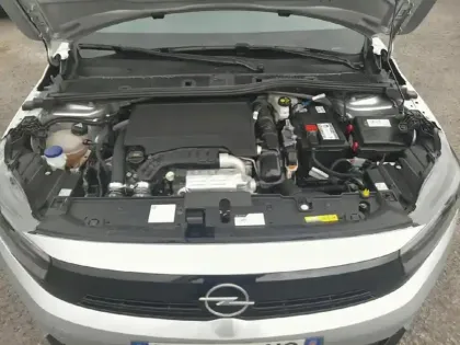 Photo 6 Opel Corsa  1.2 Turbo 100 ch BVA8 Edition