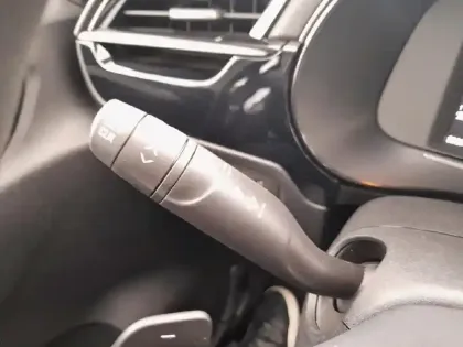 Photo 16 Opel Corsa  1.2 Turbo 100 ch BVA8 Edition