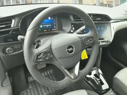 Photo 11 Opel Corsa  1.2 Turbo 100 ch BVA8 Edition