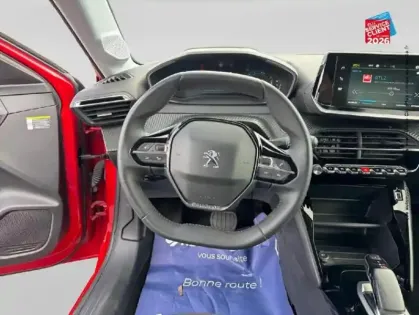 Photo 11 Peugeot 208  e- 136ch Style