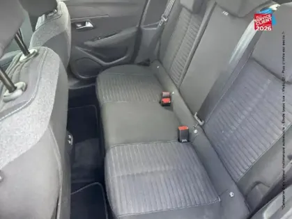 Photo 10 Peugeot 208  e- 136ch Style