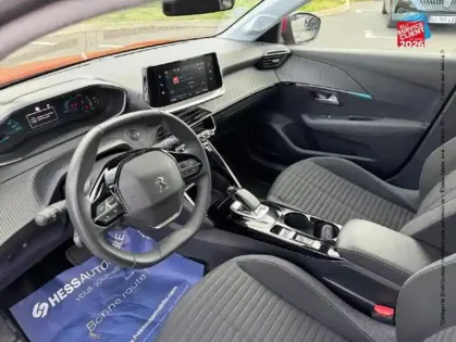 Photo 14 Peugeot 208  e- 136ch Style