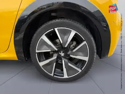 Photo 24 Peugeot 208  e- 136ch GT