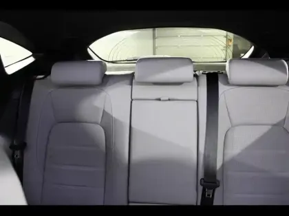 Photo 14 Jaguar E-Pace  P300e PHEV R-Dynamic HSE BVA AWD