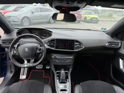 Photo 10 Peugeot 308 1.6 225 GT EAT8