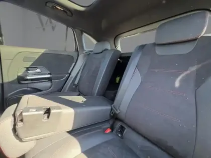 Photo 19 Mercedes GLA 250 e Hybrid EQ AMG Line