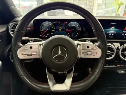 Photo 14 Mercedes Classe A 200 d AMG Line