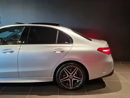 Photo 40 Mercedes Classe C  220 d Berline AMG Lin