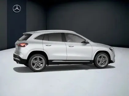 Photo 17 Mercedes GLA 200 d AMG Line