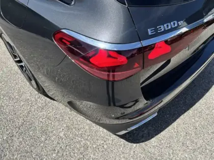 Photo 9 Mercedes CLA sse E 300 e Hybrid EQ AMG L