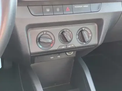 Photo 16 Skoda Fabia 1.2 90 ch  Ambition