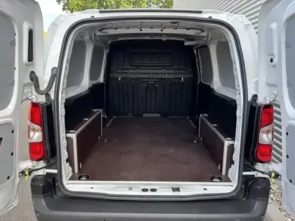 Photo 6 Peugeot Partner 1.5L 100ch XL 950Kg