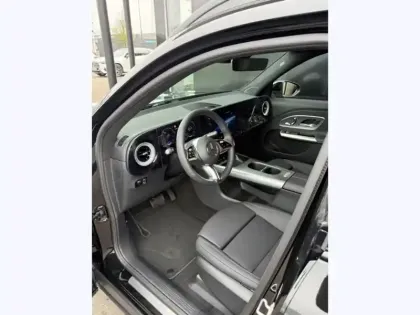 Photo 10 Mercedes GLB 250+ avec technologie EQ Limit