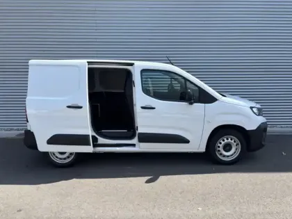Photo 8 Peugeot Partner 1.5L 100ch M 1000Kg