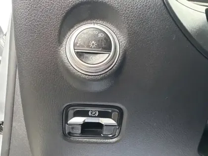 Photo 17 Mercedes Classe C  300 de Berline AMG li