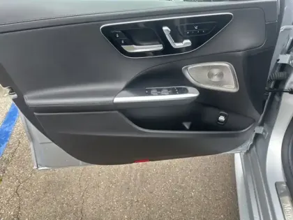 Photo 16 Mercedes Classe C  300 de Berline AMG li