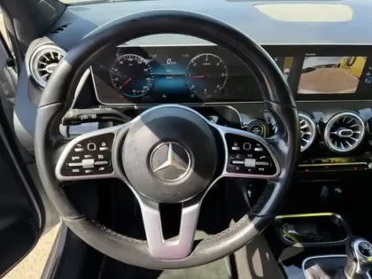 Photo 18 Mercedes Classe B 180 d 1.5 116 Progressive Line