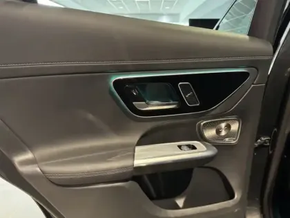 Photo 48 Mercedes Classe GLC GLC 300 e  Hybrid EQ 4MATIC AM