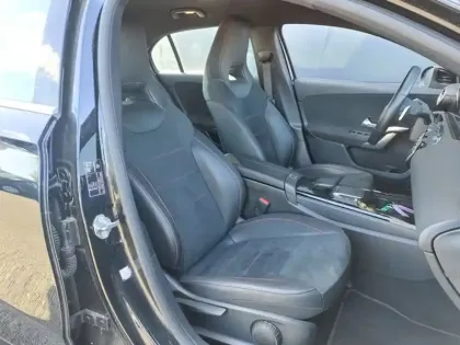 Photo 6 Mercedes Classe A 180 d AMG Line