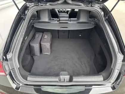 Photo 9 Mercedes CLA  250 e Shooting Brake AMG L