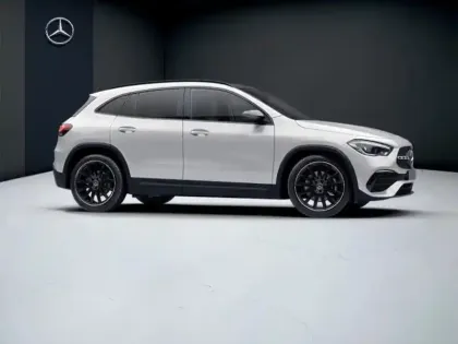 Photo 15 Mercedes GLA 200 