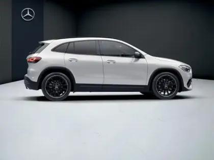 Photo 17 Mercedes GLA 200 