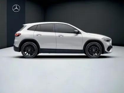 Photo 5 Mercedes GLA 200 