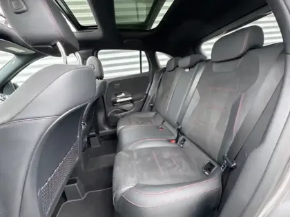 Photo 15 Mercedes GLA 250 e Hybrid EQ AMG Line