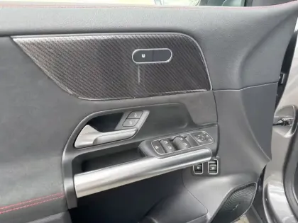 Photo 16 Mercedes GLA 250 e Hybrid EQ AMG Line