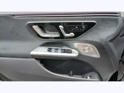 Photo 14 Mercedes Classe E EQE 300 AMG Line