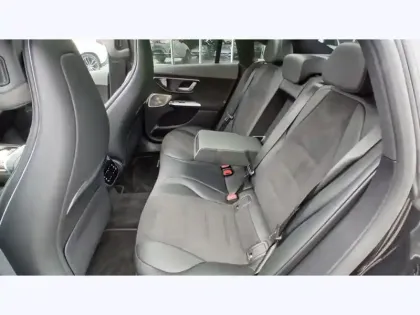 Photo 19 Mercedes Classe E EQE 300 AMG Line