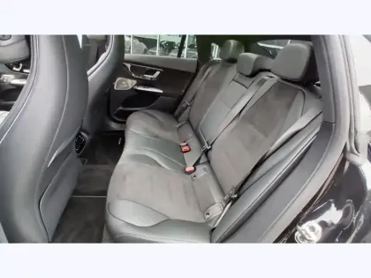 Photo 17 Mercedes Classe E EQE 300 AMG Line