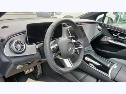 Photo 15 Mercedes Classe E EQE 300 AMG Line