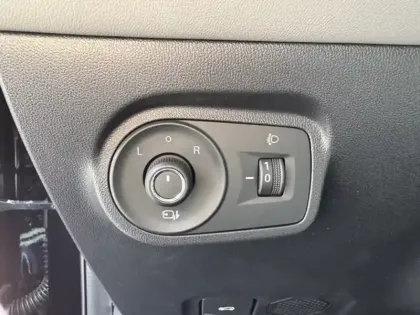 Photo 16 Mg Mg4 Premium 64kWh 140kW